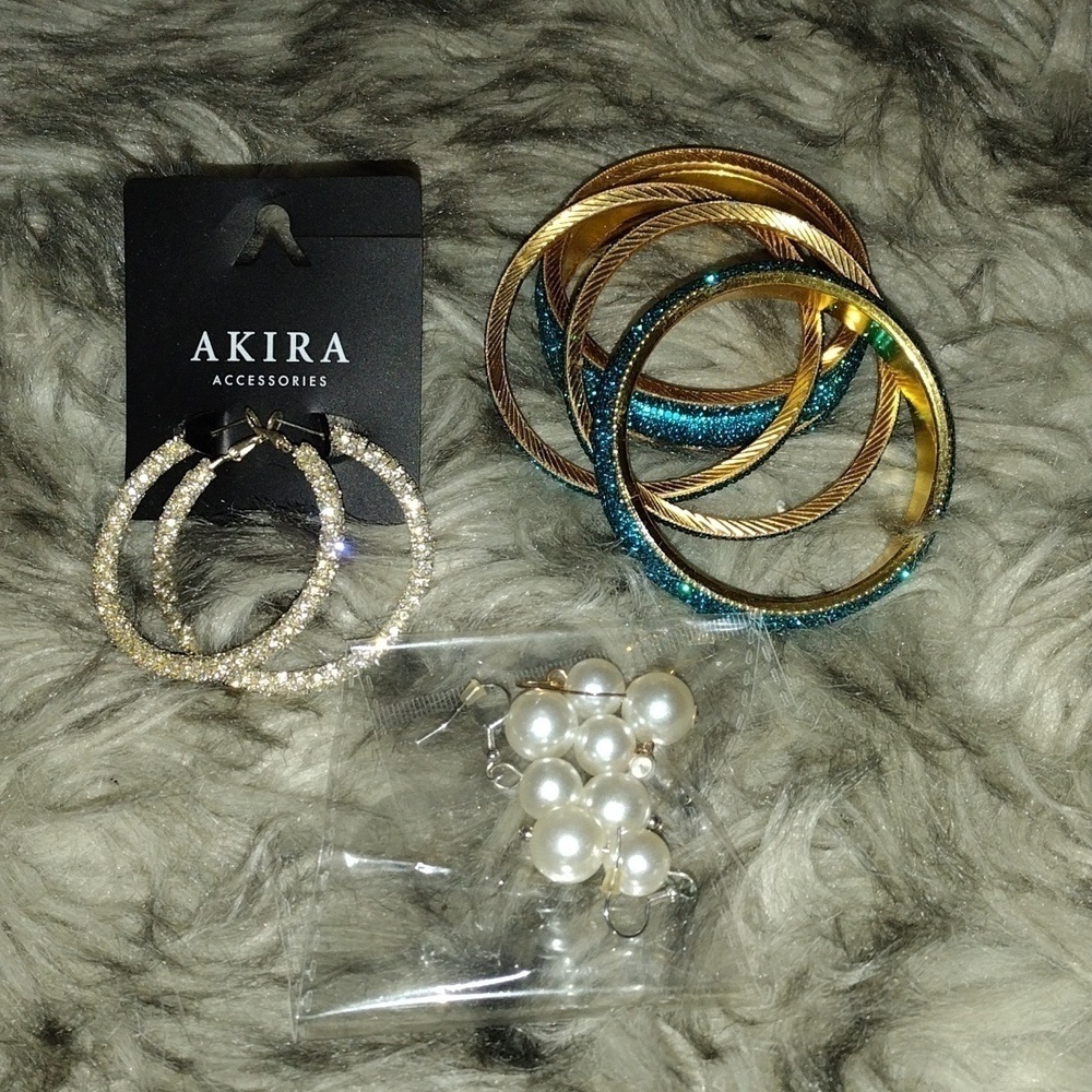 Akira earrings Akira bracelets and fashion Nova pearls earrings